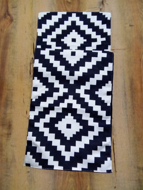 Table Runner T31 - Dawnest